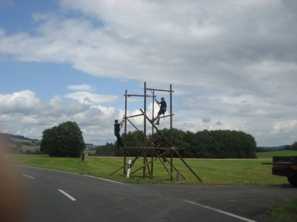 bula-buhlenberg-09-aufbau-samstag-002_20100719_1655095321