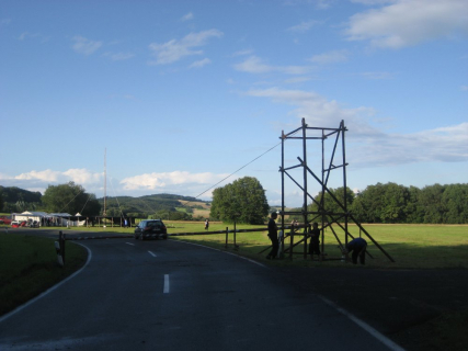 bula-buhlenberg-09-aufbau-samstag-003_20100719_1002184902