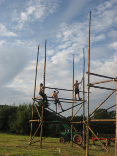bula-buhlenberg-09-aufbau-sonntag-004_20100719_1436743284