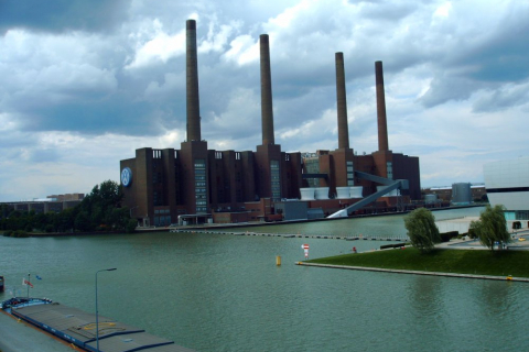 bula-wolfsburg-05-065_20100719_1354301951